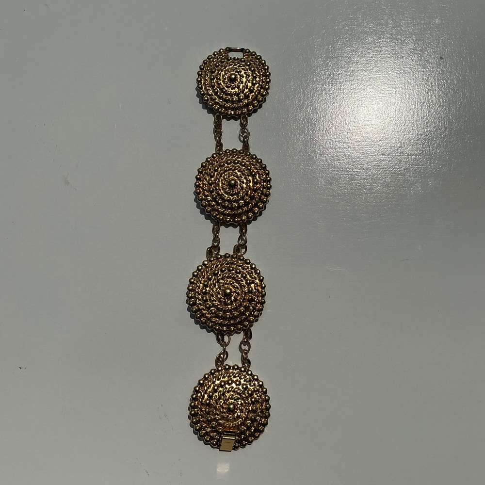 Vintage AVON Gold Tone Rope Medallion Bracelet